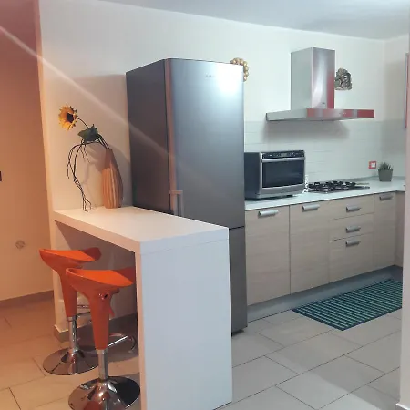 Two Steps Ortygia Apartment